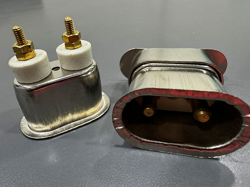 Kettle Plug Shroud With Pin